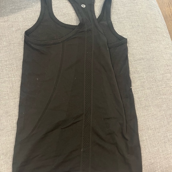 Lululemon shifty tech tank - Picture 2 of 2